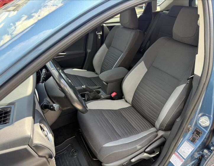 Toyota Auris 9