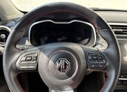MG ZS 8