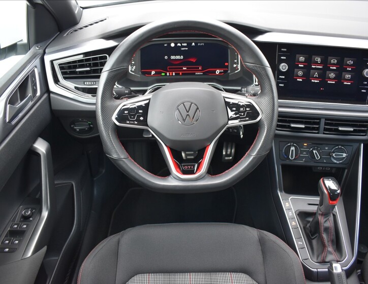 Volkswagen Polo 17