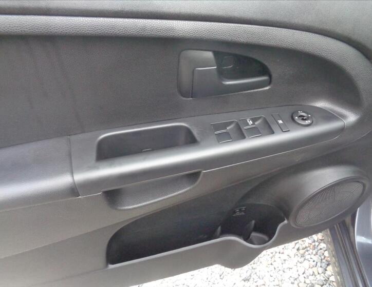 KIA Venga 10