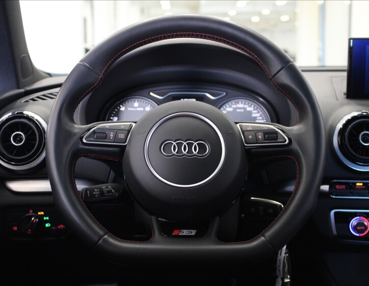 Audi S3 9