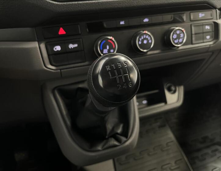 Volkswagen Crafter 13