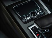 Audi Q7 11