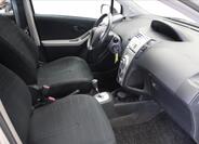 Toyota Yaris 13