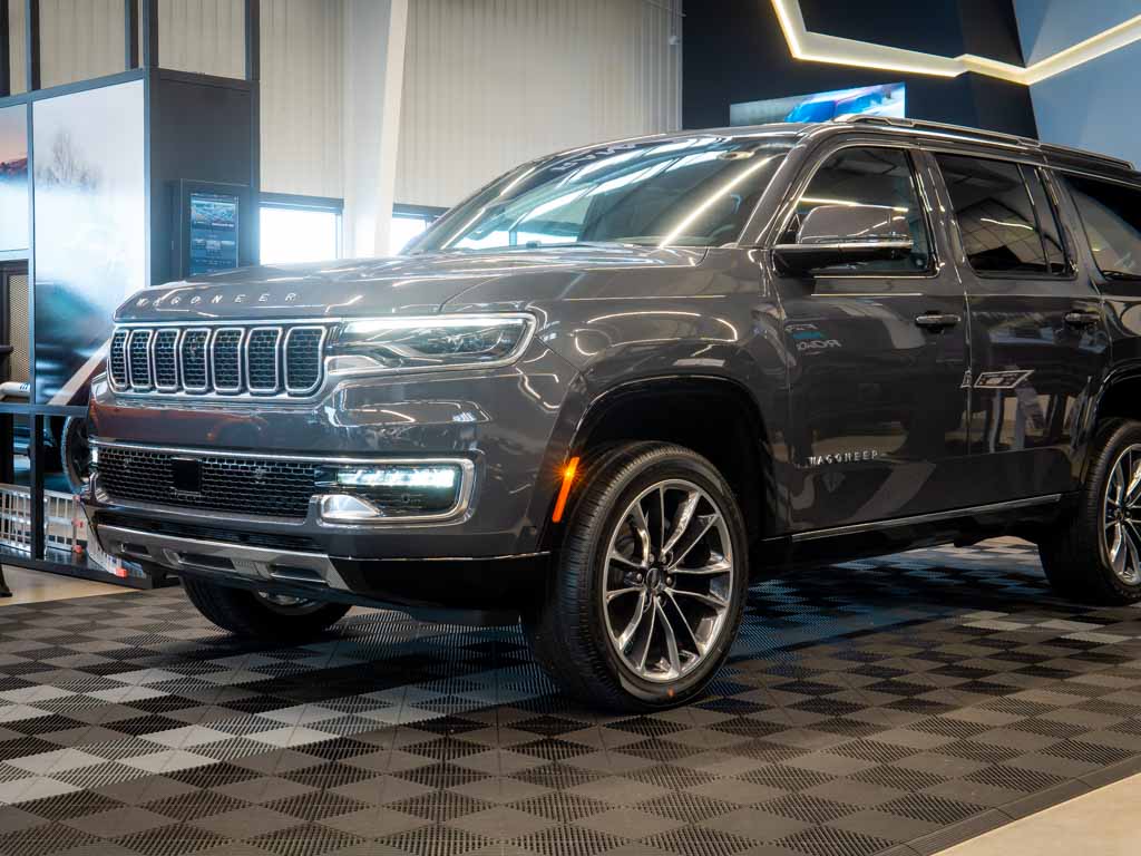 Jeep Wagoneer