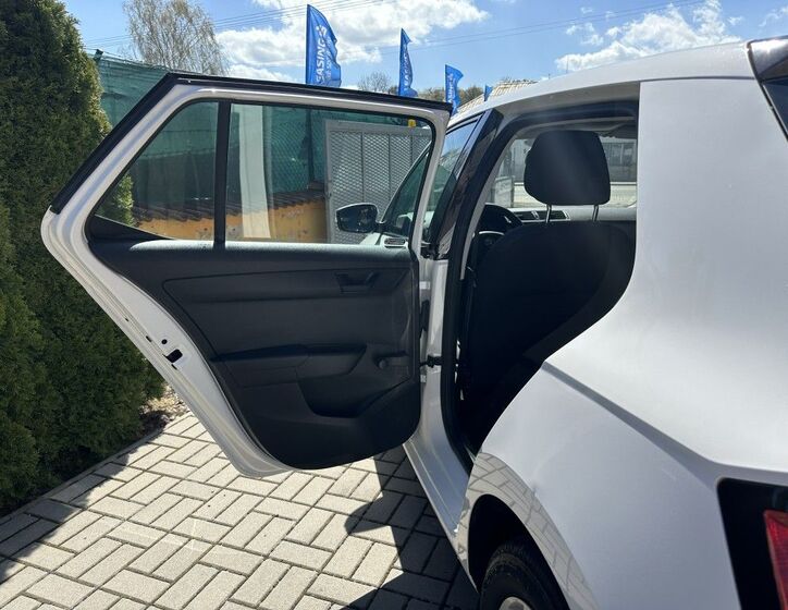 Škoda Fabia 19