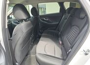 Hyundai i30 24