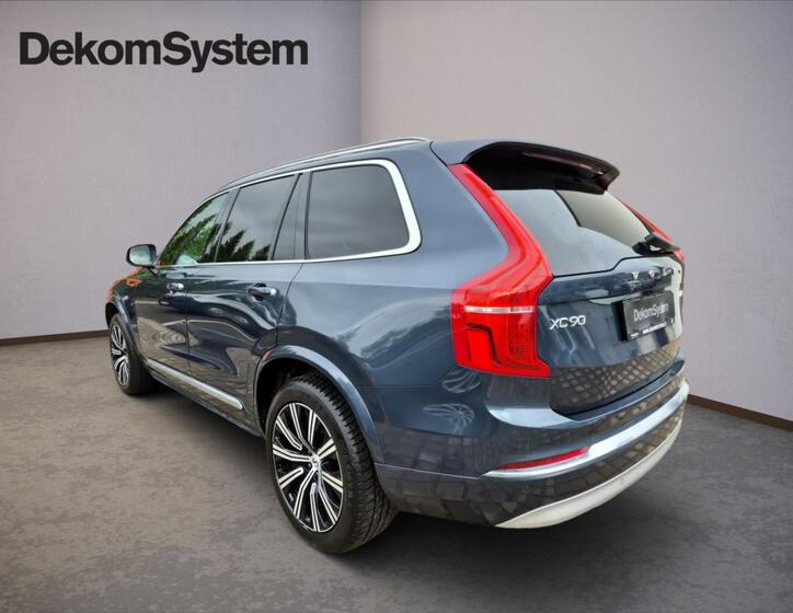 Volvo XC90 4