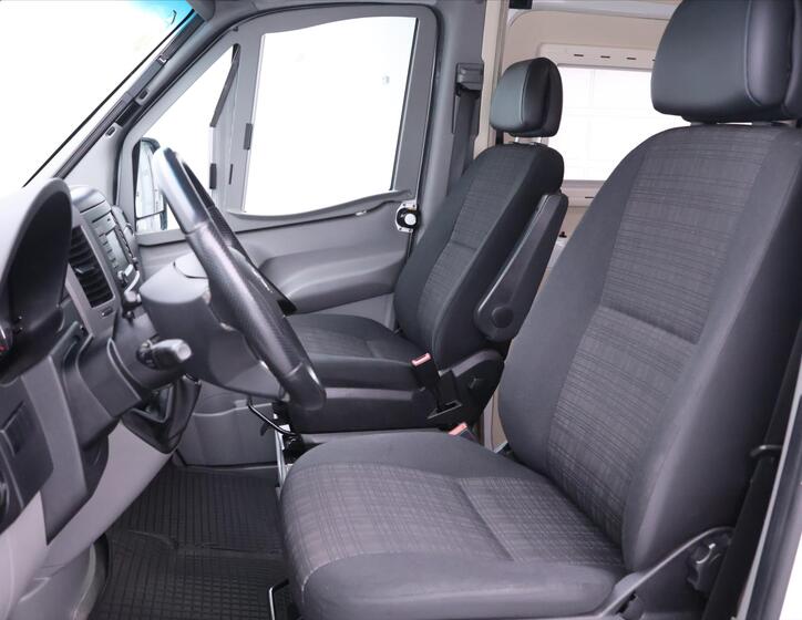 Mercedes-Benz Sprinter 16