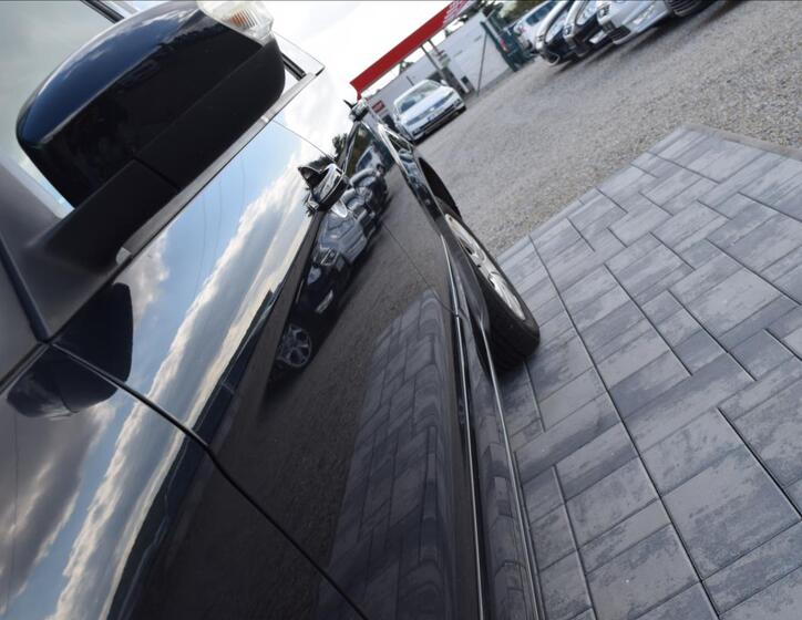 Ford Galaxy 8