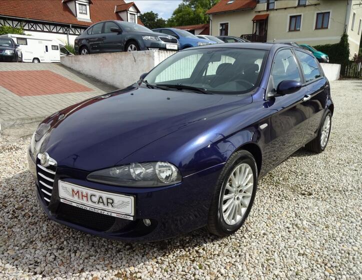 Alfa Romeo 147 3