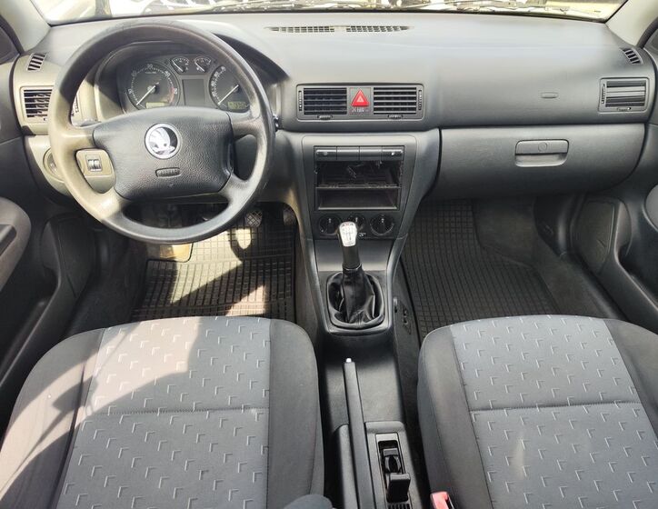 Škoda Octavia 12