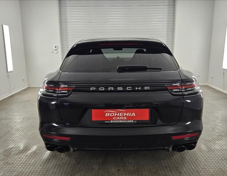 Porsche Panamera 5