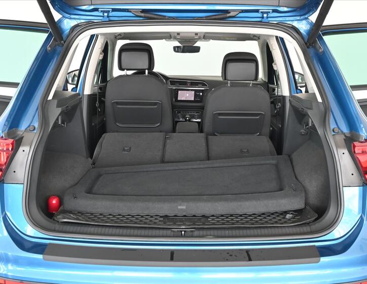Volkswagen Tiguan 7