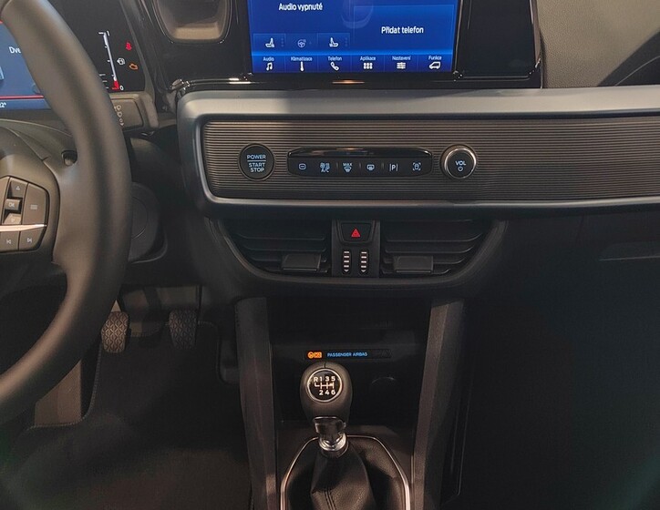 Ford Transit Courier 21