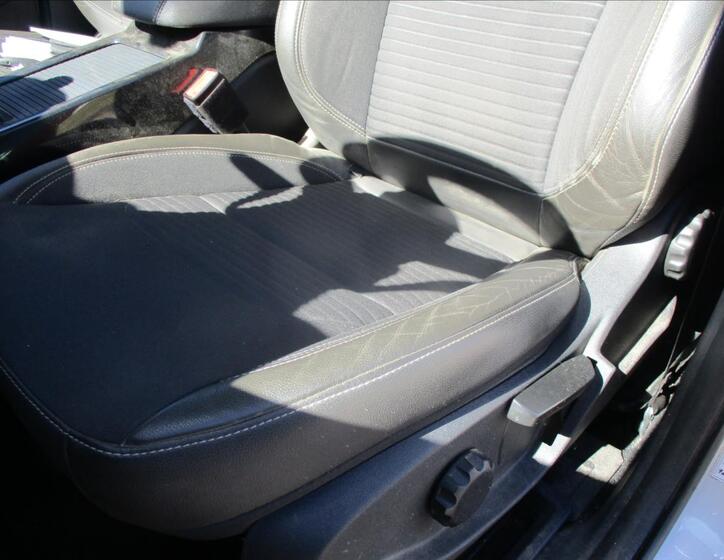 Ford Kuga 24