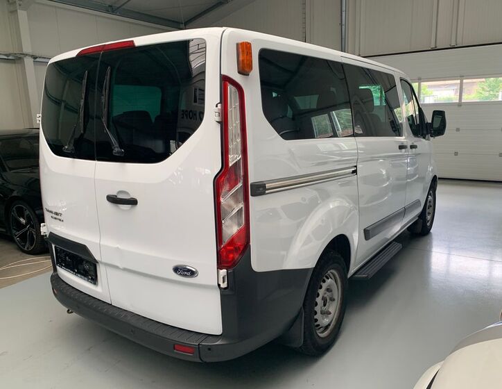 Ford Transit Custom 6