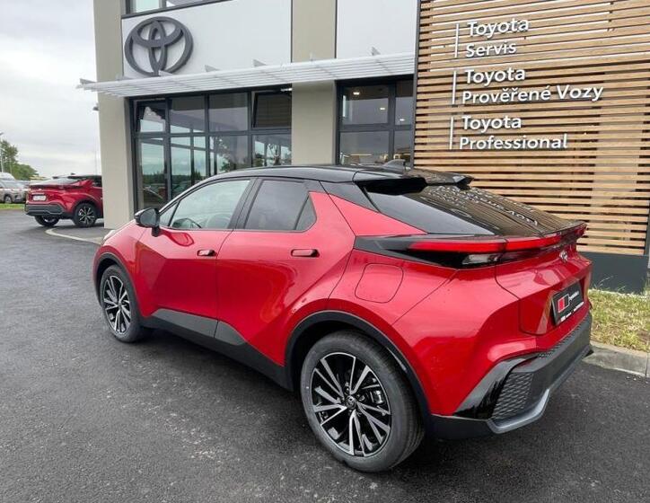 Toyota C-HR 5
