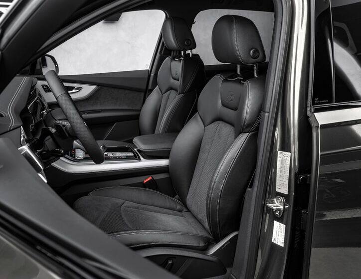 Audi Q7 13