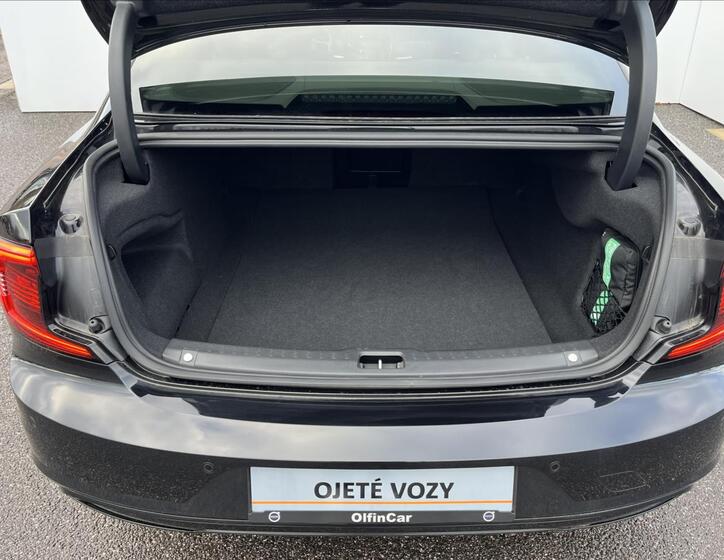 Volvo S90 11