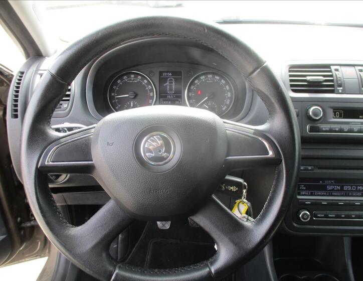 Škoda Roomster 14