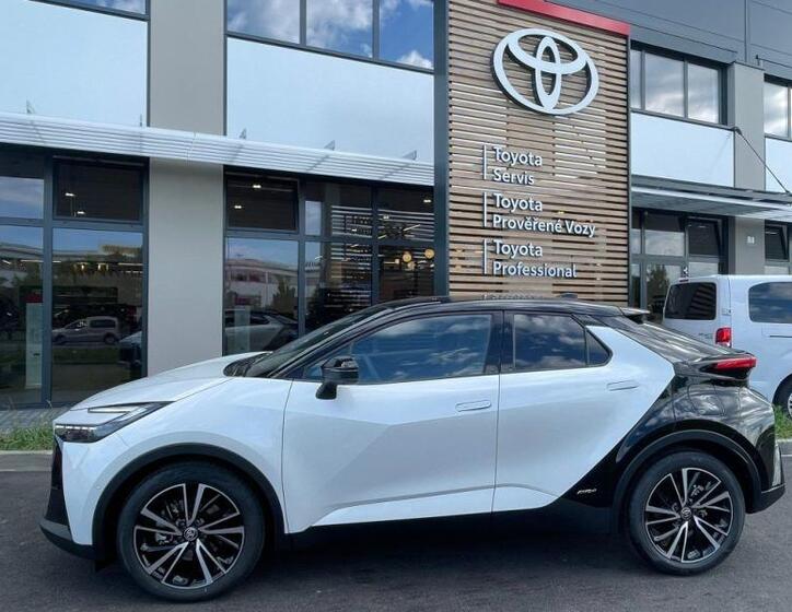 Toyota C-HR 3