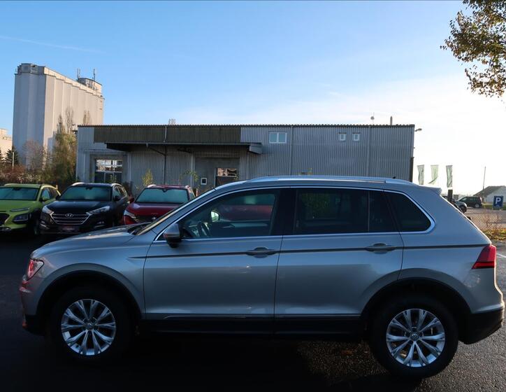 Volkswagen Tiguan 6