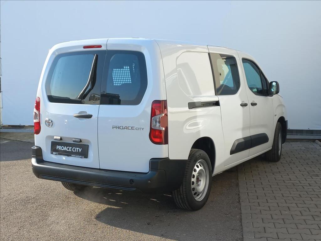 Toyota ProAce City 3