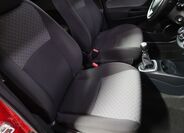Toyota Yaris 14