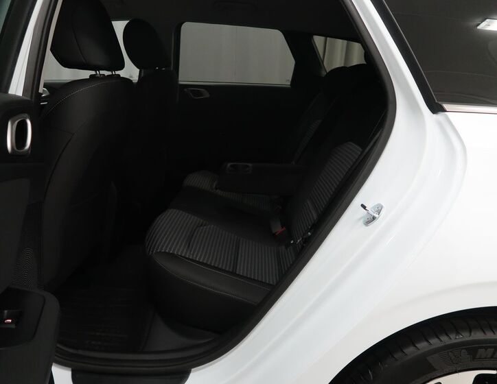 KIA Ceed 10