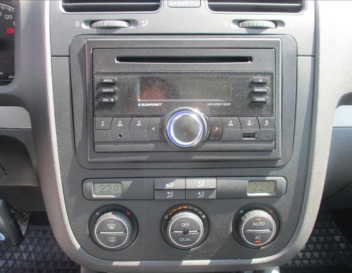 Volkswagen Golf 15