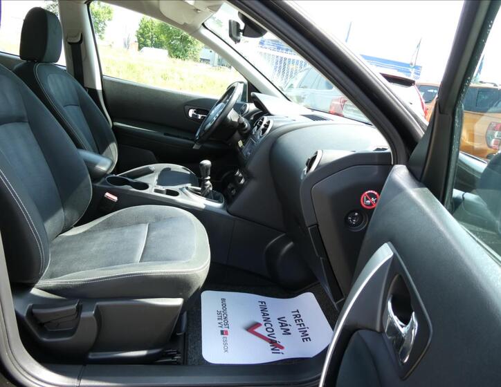 Nissan Qashqai 23