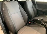 Hyundai i20 36