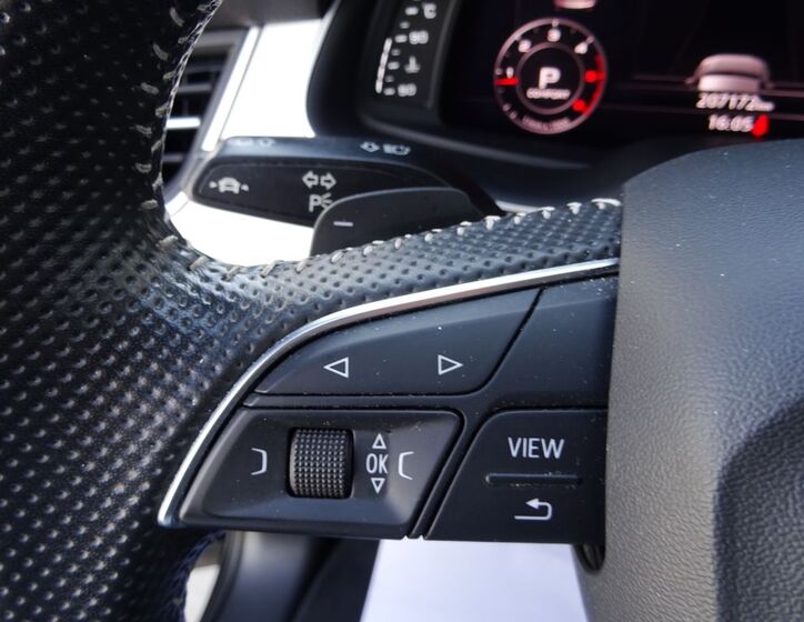 Audi Q7 16