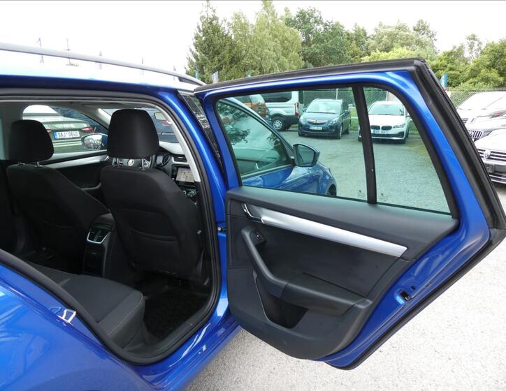 Škoda Octavia 25