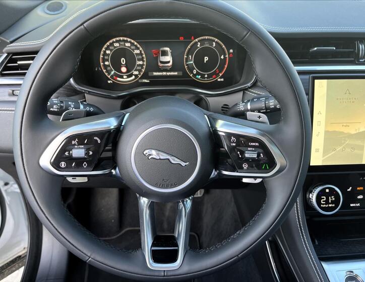 Jaguar F-Pace 20
