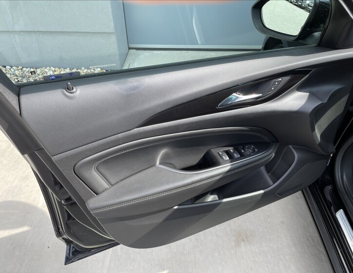 Opel Insignia 16
