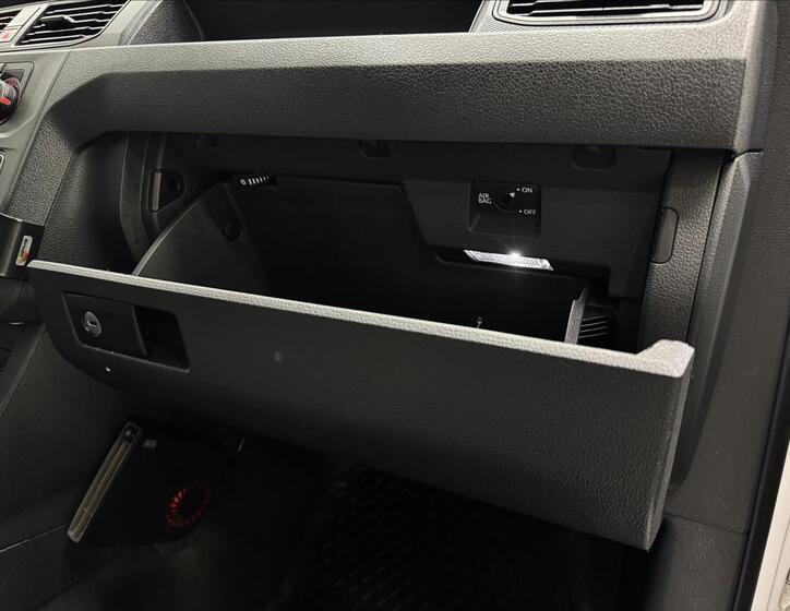 Volkswagen Caddy 33