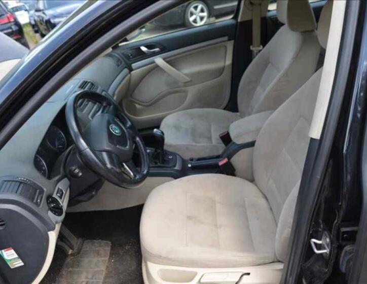 Škoda Octavia 19