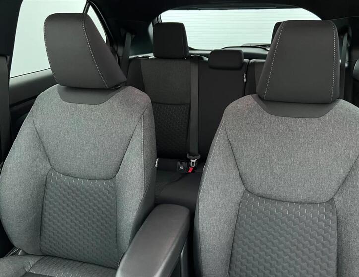 Toyota Yaris Cross 9