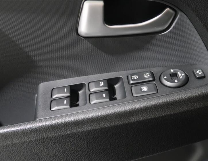 KIA Sportage 15