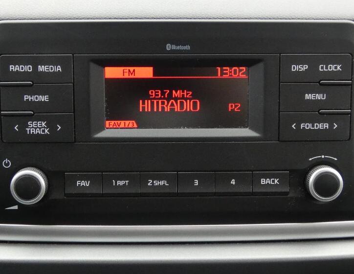 KIA Rio 14