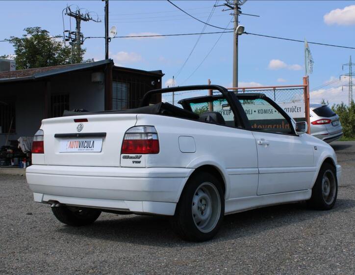 Volkswagen Golf 12