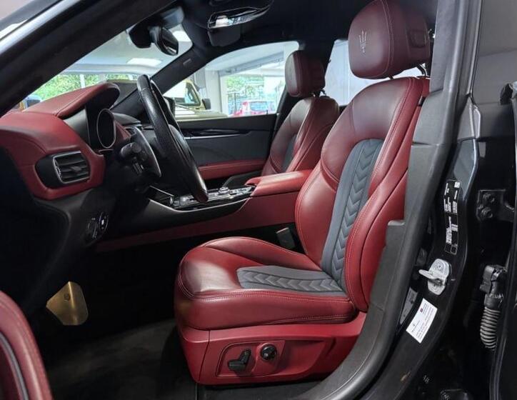Maserati Levante 9