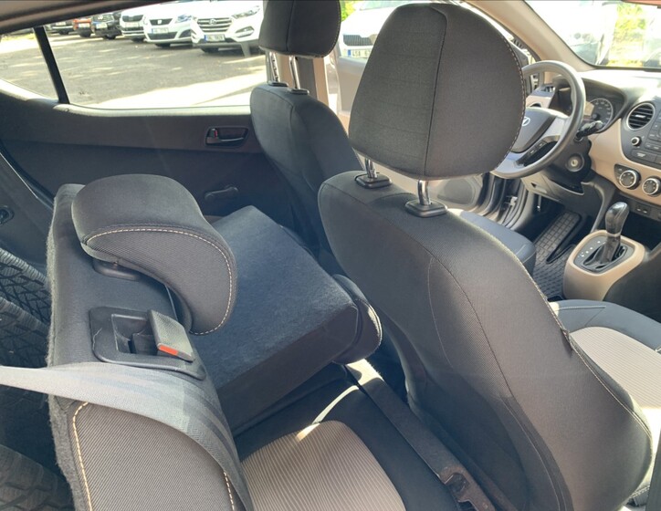 Hyundai i10 14