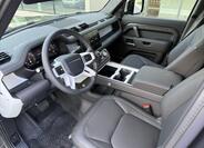 Land Rover Defender 10