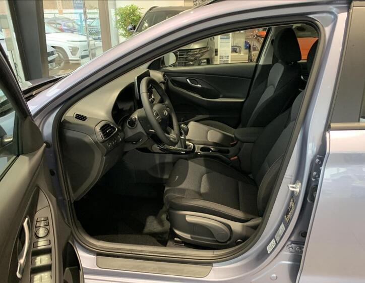 Hyundai i30 24