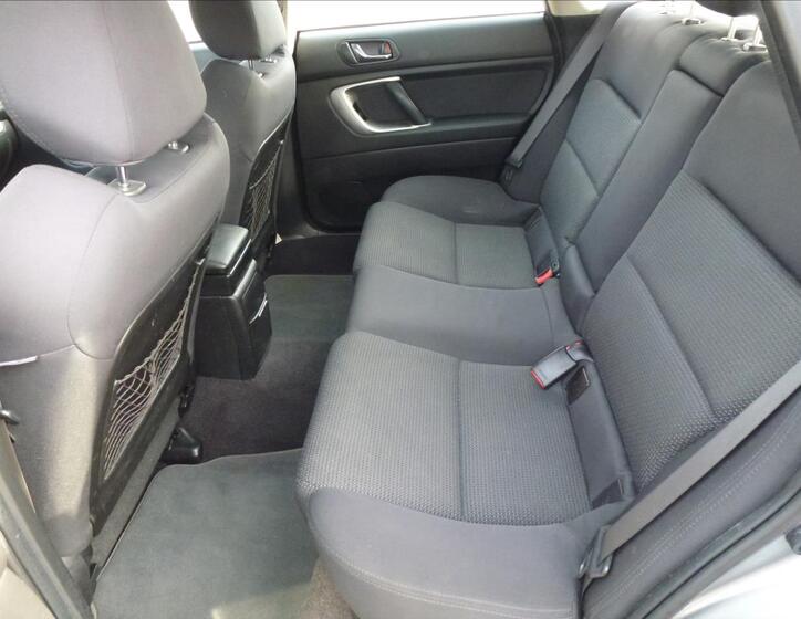 Subaru Legacy 13