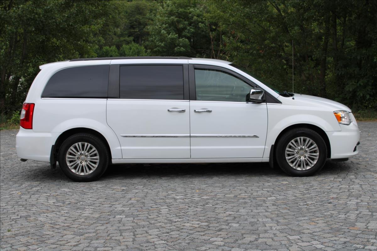 Chrysler Town & Country