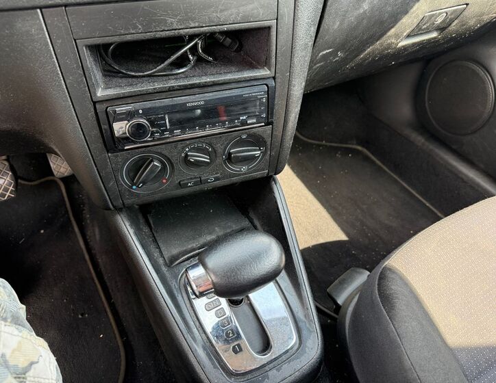 Volkswagen Golf 10